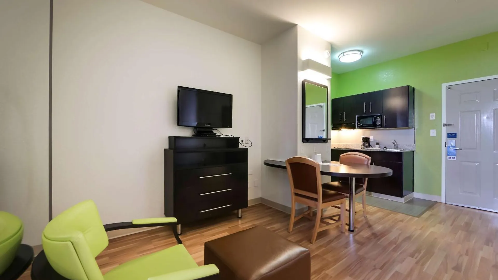 ** Hotel Studio 6 Toronto - Mississauga With Kitchenettes Canada