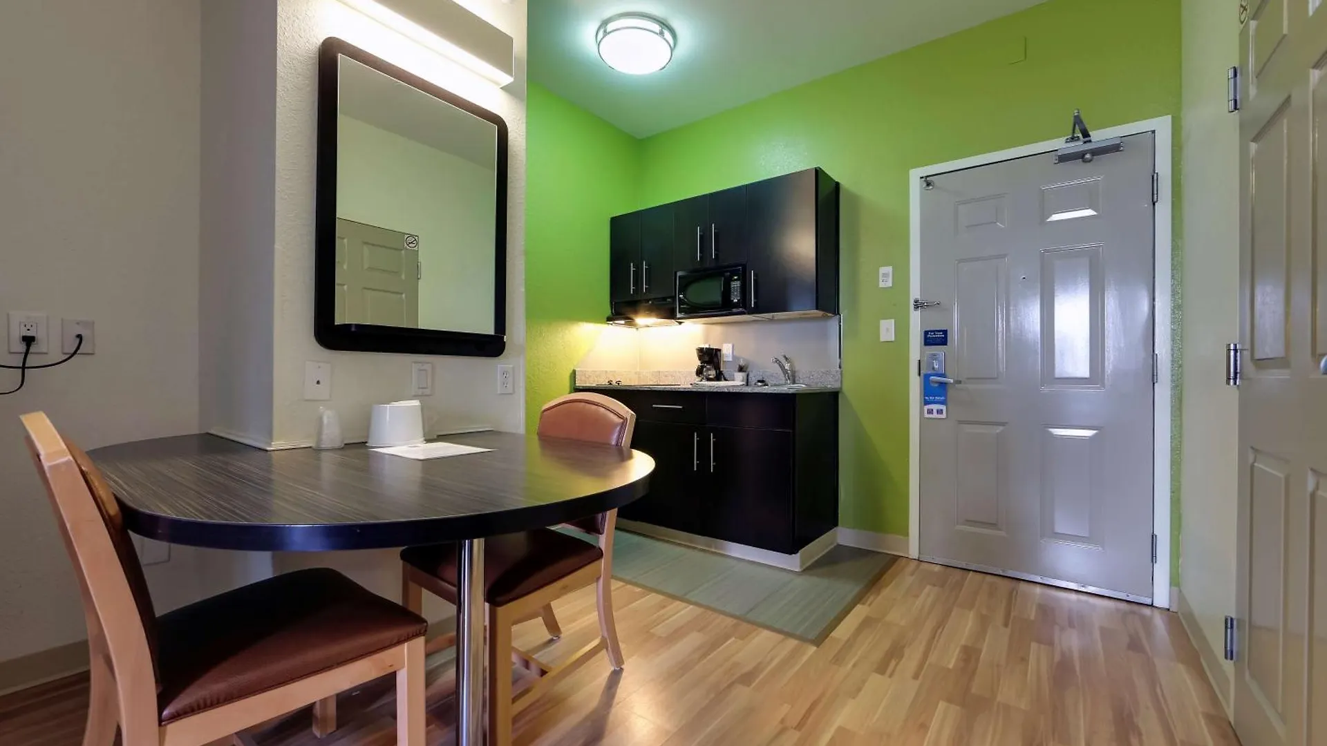 Hotel Studio 6 Toronto - Mississauga With Kitchenettes