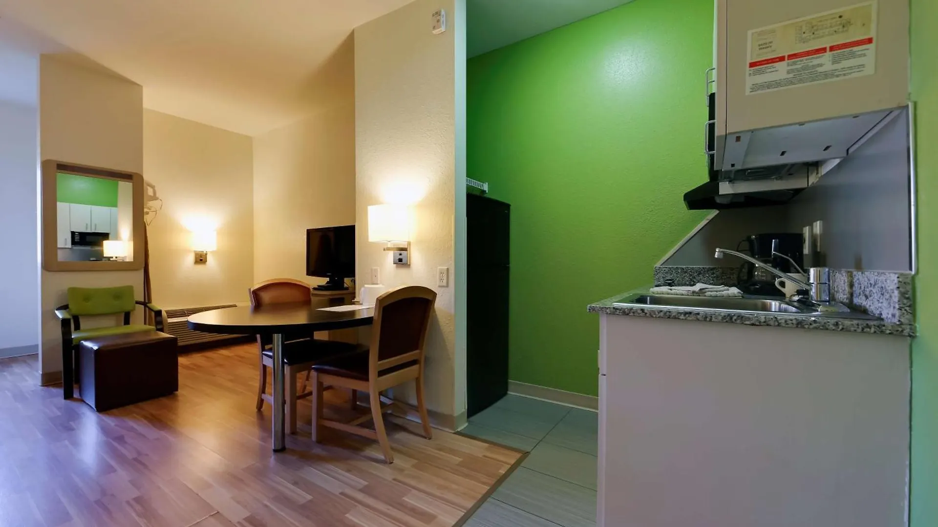Hotel Studio 6 Toronto - Mississauga With Kitchenettes