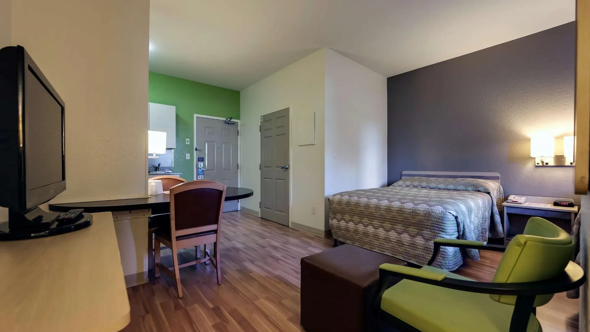 Hotel Studio 6 Toronto - Mississauga With Kitchenettes